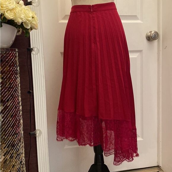 A.l.C. Elegant red Lace Hem Skirt, US0 - Picture 9 of 12